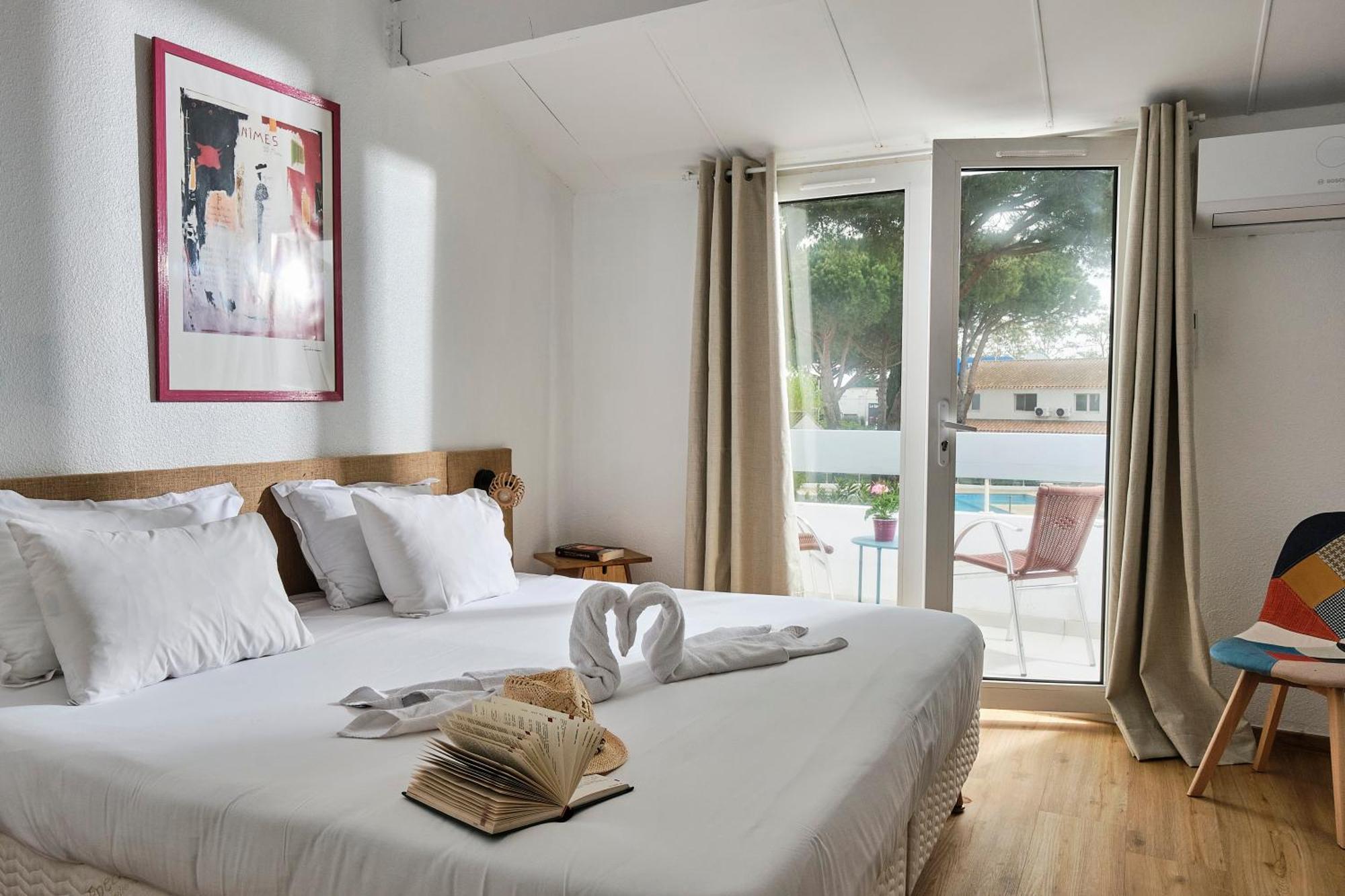 Artemia Aigues-Mortes - Hotel Avec Piscine Luaran gambar
