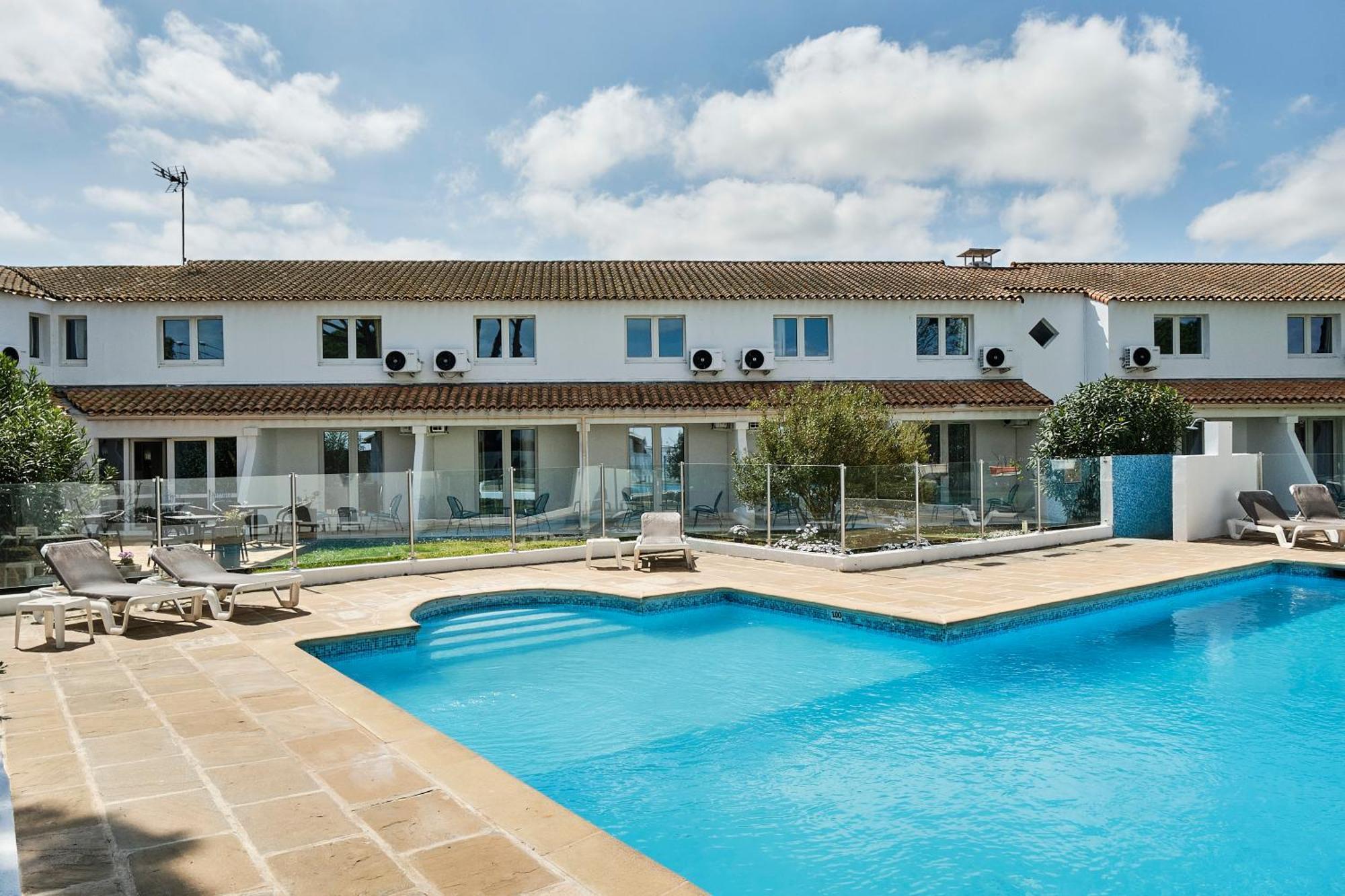Artemia Aigues-Mortes - Hotel Avec Piscine Luaran gambar