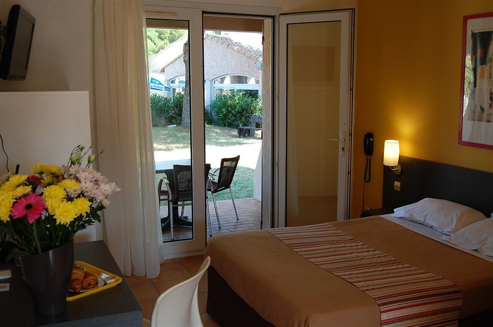 Artemia Aigues-Mortes - Hotel Avec Piscine Luaran gambar