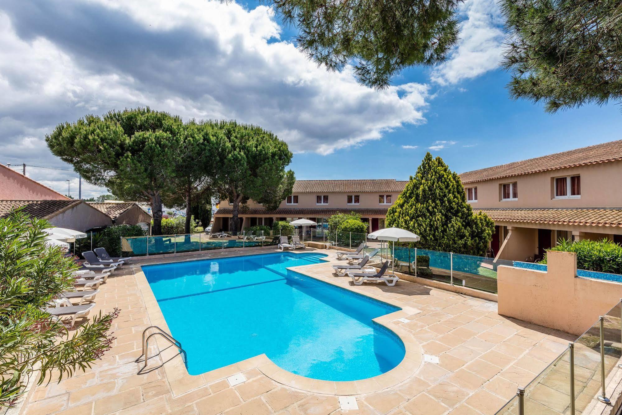Artemia Aigues-Mortes - Hotel Avec Piscine Luaran gambar